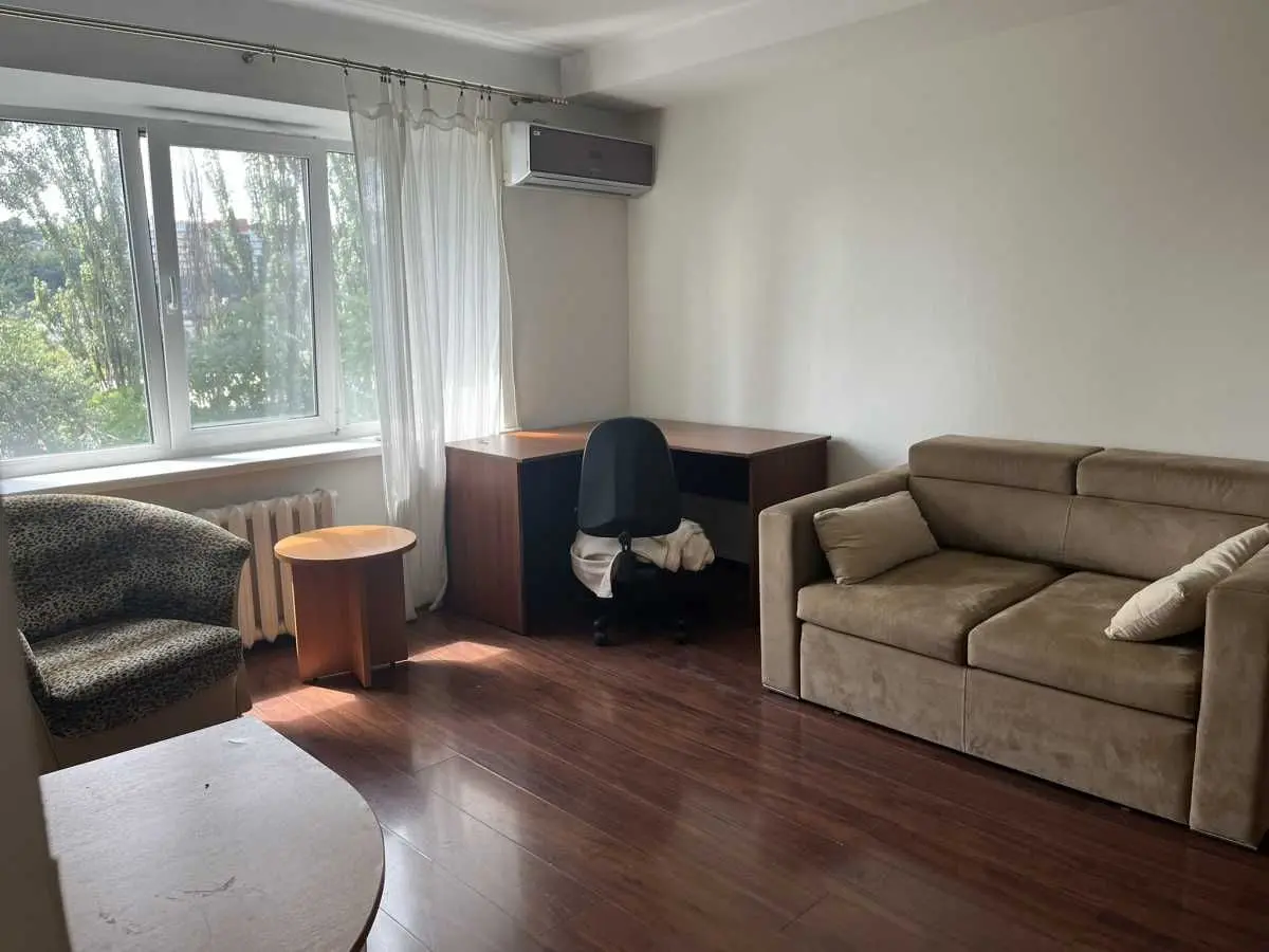 Фото Продаю 2 кімнатну квартиру, 45 кв. м, Жилянська вул. 45 Київ, ціна: 80000 USD, код 7425