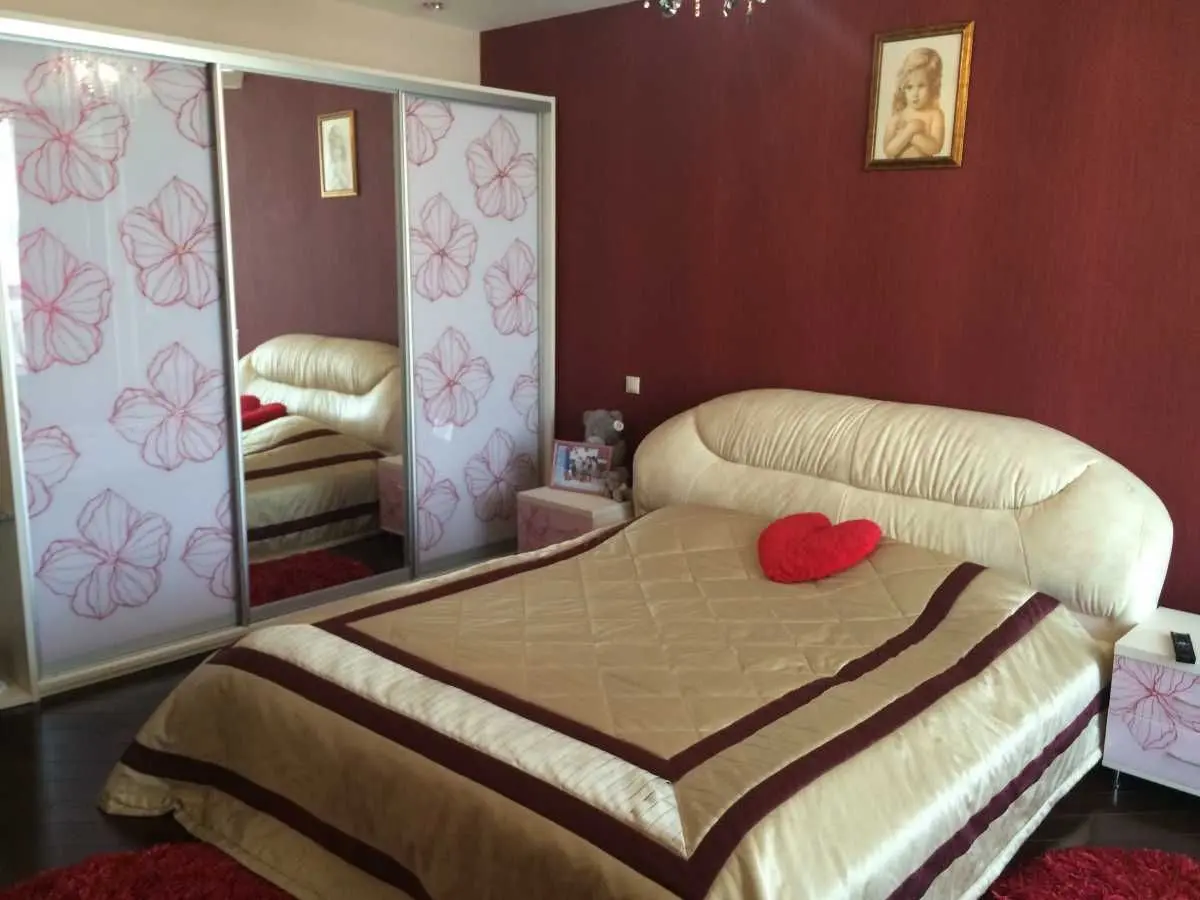Фото Зняти 3 кімнатну квартиру, Кудряшова пров.  Київ в довгострокову оренду, ціна: 850 USD, код 7429