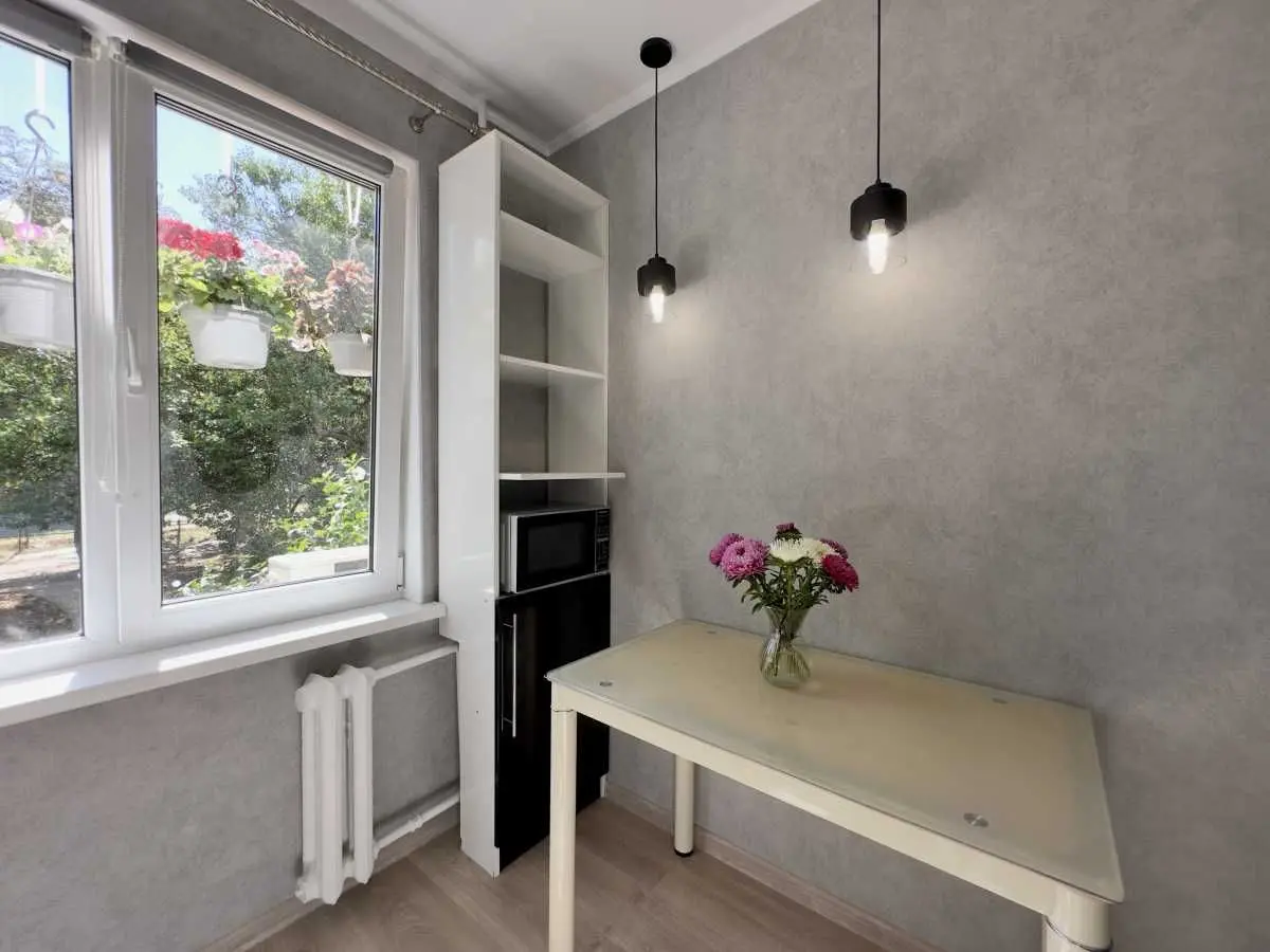 Фото Selling a 2-room apartment, 45.2 sq.m., Narbut Street  Cherkasy, price: 65000 USD, code 7433