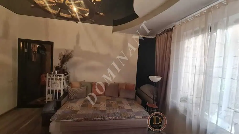 Фото Selling a 2-room apartment, 46 sq.m., Kosmichna Street  Zaporizhzhia, price: 35000 USD, code 7440
