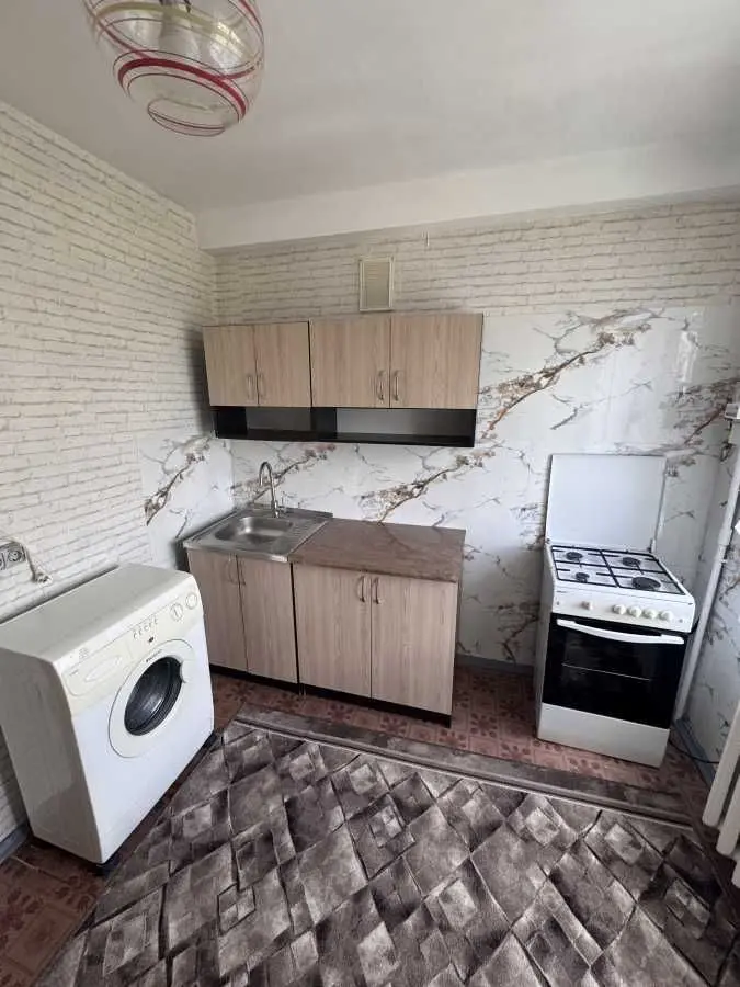 Фото Зняти 3 кімнатну квартиру, Машинобудівників вул.  Чабани в довгострокову оренду, ціна: 15000 UAH, код 7444