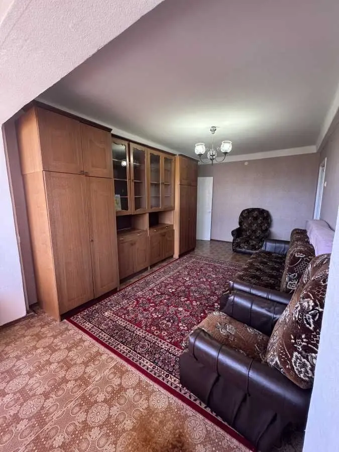 Фото Зняти 3 кімнатну квартиру, Машинобудівників вул.  Чабани в довгострокову оренду, ціна: 15000 UAH, код 7444