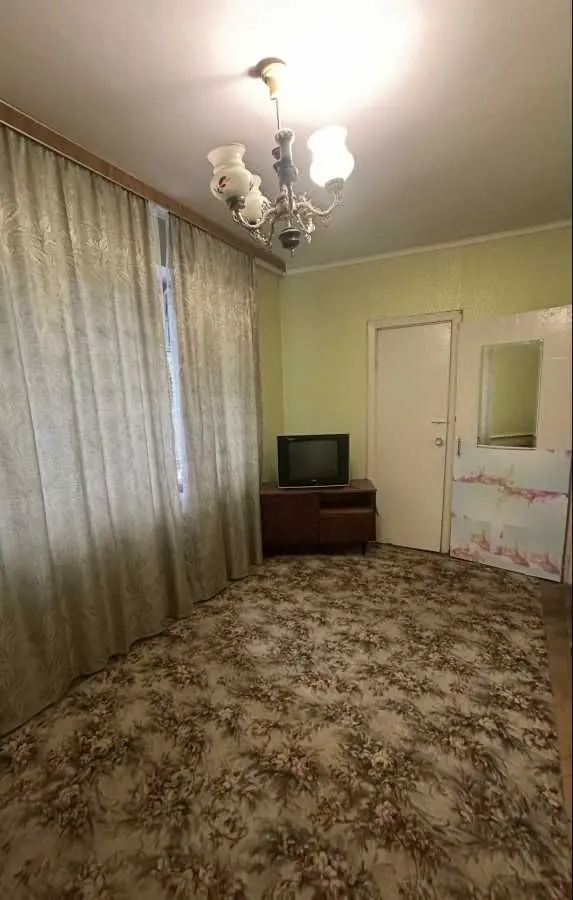 Фото Selling a 2-room apartment, 46 sq.m., Tulchynska Street 9б Kyiv, price: 10000 USD, code 7448