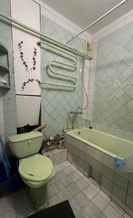 Фото Selling a 2-room apartment, 46 sq.m., Tulchynska Street 9б Kyiv, price: 10000 USD, code 7448