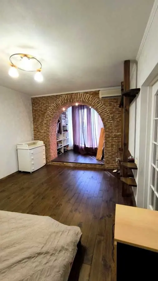 Фото Selling a 1-room apartment, 45.7 sq.m., Volodymyra Monomakha Street (Moskovska Street) 63 Dnipro, price: 39000 USD, code 7456