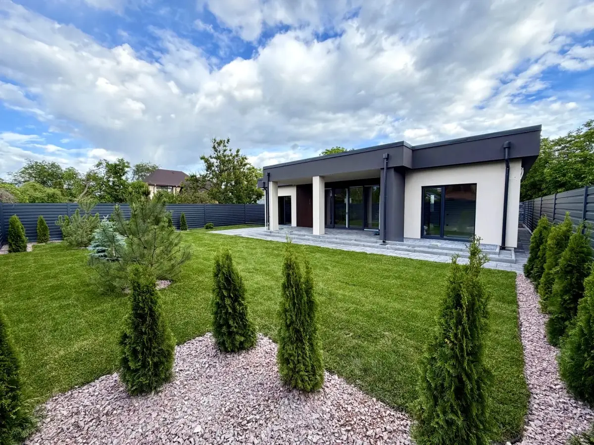 Фото Продаю будинок, 140 кв. м, 94-а Садова вул.  Київ, ціна: 320000 $, код 7457