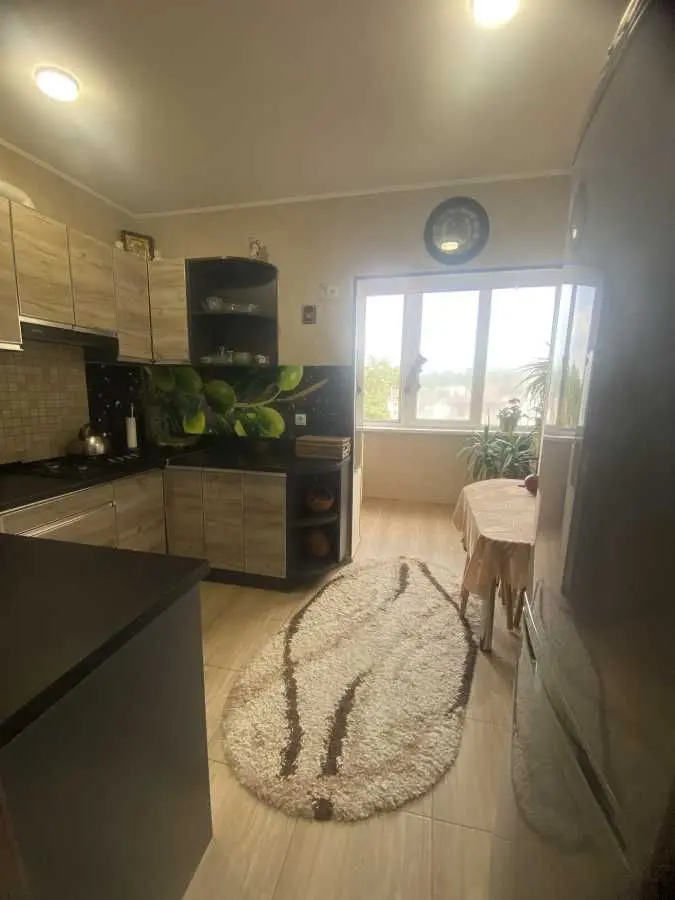 Фото Продаю 2 кімнатну квартиру, 42.5 кв. м, Северинівська вул. (Жовтнева) 154в Ірпінь, ціна: 60000 USD, код 7461