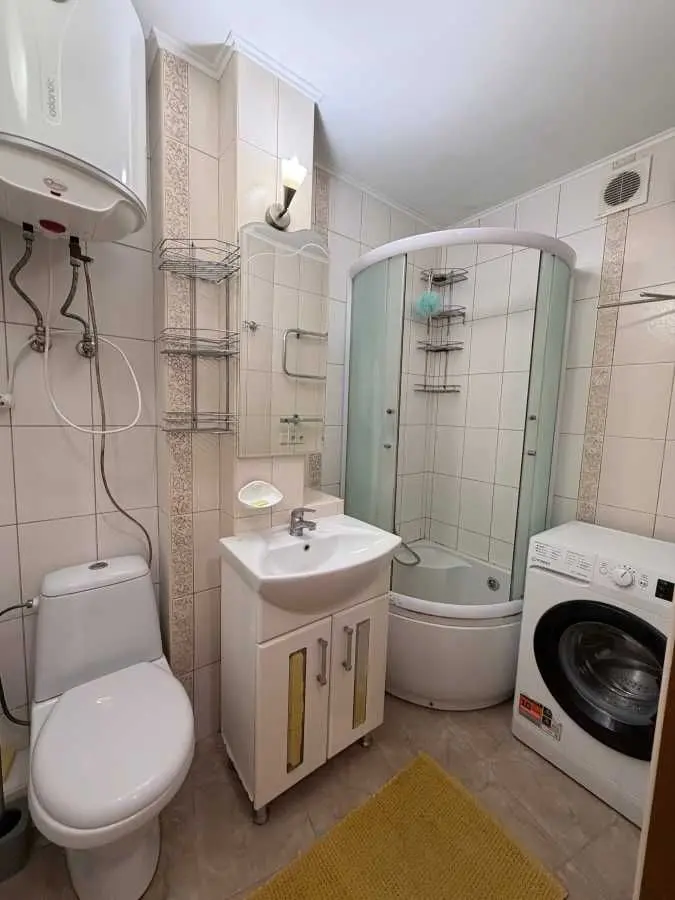 Фото Зняти 3 кімнатну квартиру, Ігорівська вул.  Київ в довгострокову оренду, ціна: 25000 UAH, код 7462