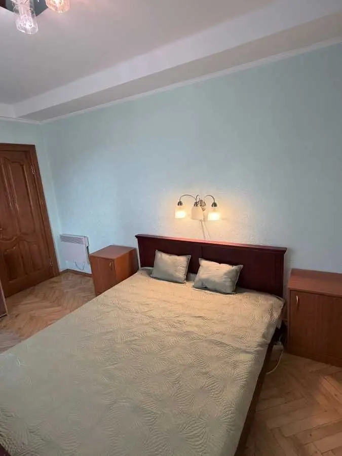 Фото Зняти 3 кімнатну квартиру, Ігорівська вул.  Київ в довгострокову оренду, ціна: 25000 UAH, код 7462