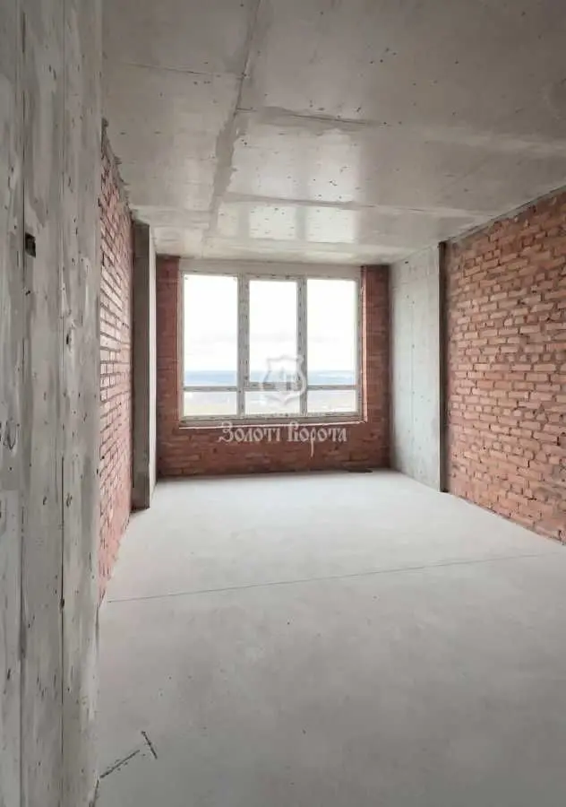 Фото Selling a 2-room apartment, 82.74 sq.m., Yevhena Sverstiuka Street  Kyiv, price: 109000 USD, code 7469
