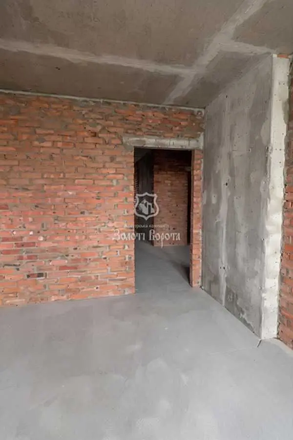 Фото Selling a 2-room apartment, 82.74 sq.m., Yevhena Sverstiuka Street  Kyiv, price: 109000 USD, code 7469
