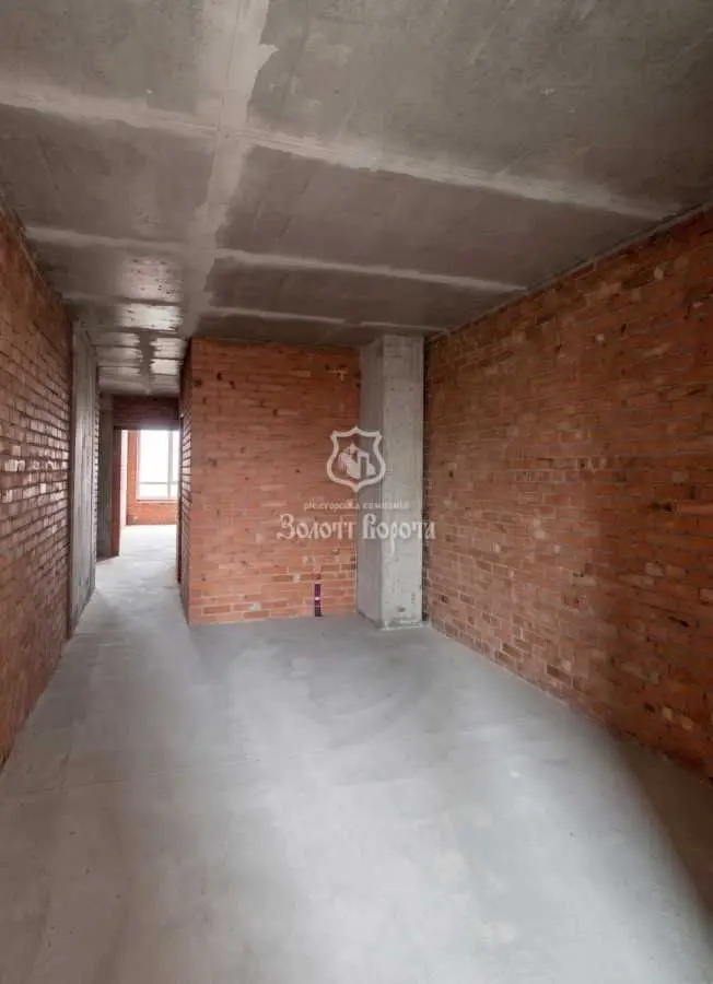 Фото Selling a 2-room apartment, 82.74 sq.m., Yevhena Sverstiuka Street  Kyiv, price: 109000 USD, code 7469