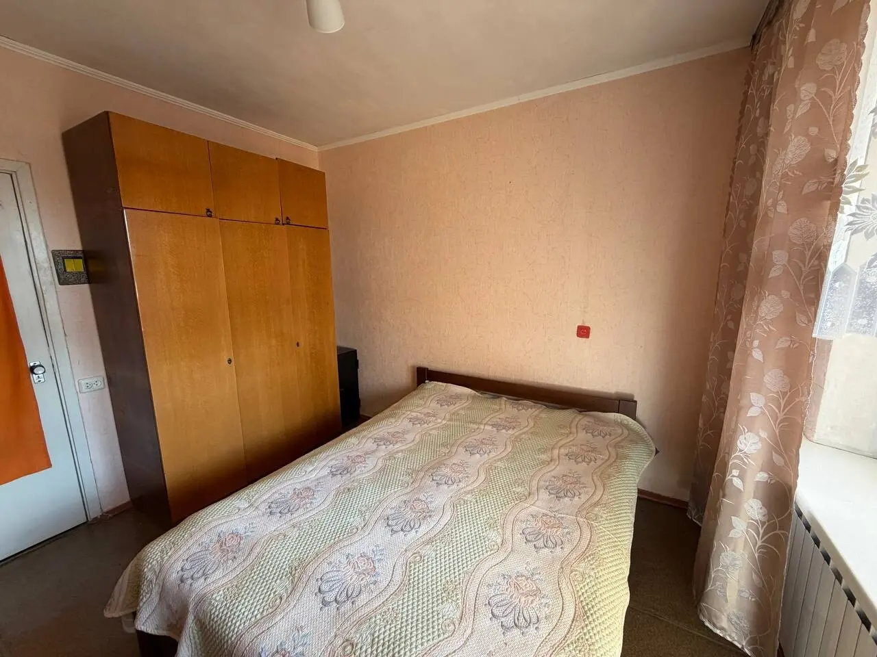 Фото Зняти 3 кімнатну квартиру, Ревуцького вул. 36/2 Київ в довгострокову оренду, ціна: 14000 грн, код 7470