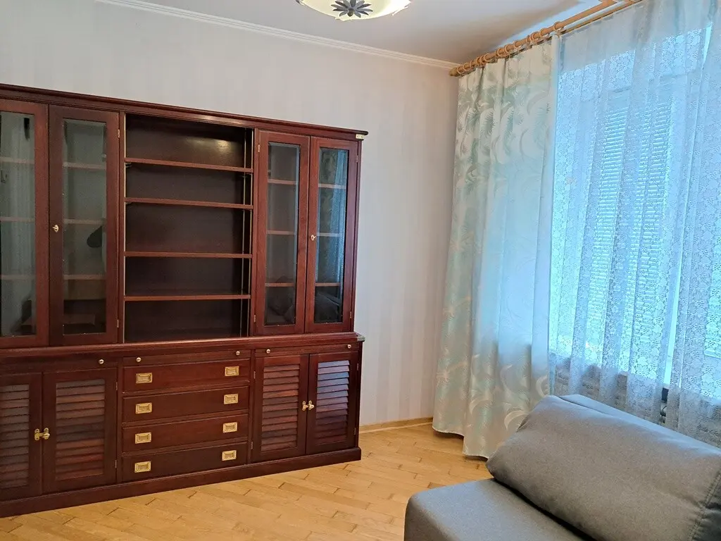 Фото Зняти 4 кімнатну квартиру, Мечникова вул. 18 Київ в довгострокову оренду, ціна: 35000 грн, код 7474