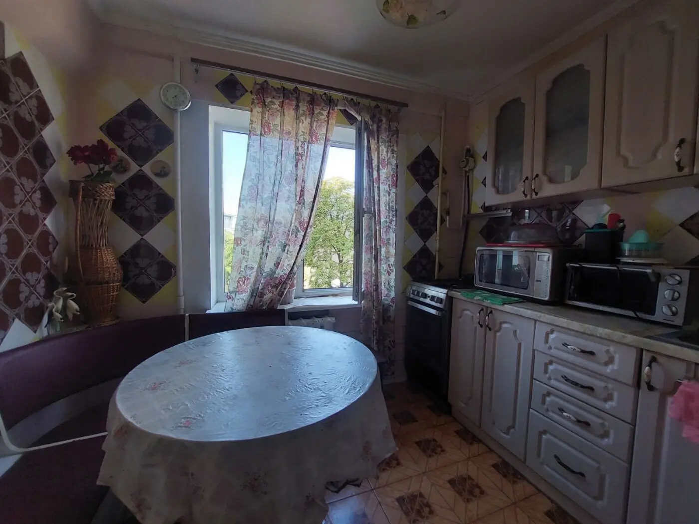 Фото Зняти 1 кімнатну квартиру, Харківське шосе 2/1 Київ в довгострокову оренду, ціна: 5000 грн, код 7479