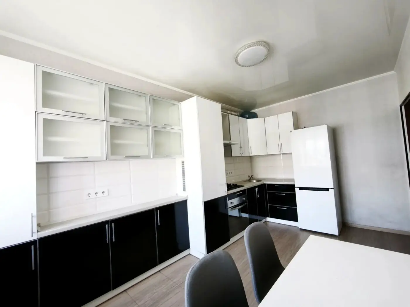 Фото Зняти 2 кімнатну квартиру, Дмитра Павличка вул. (Єсеніна)  Ірпінь в довгострокову оренду, ціна: 19000 грн, код 7481