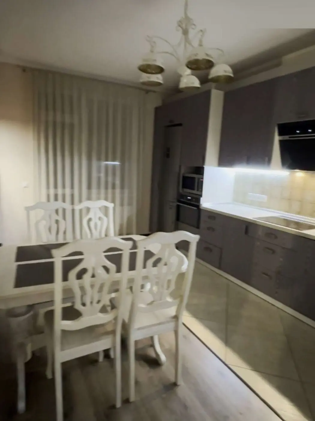 Фото Продаю 2 кімнатну квартиру, 80 кв. м, Драгоманова вул. 40 Київ, ціна: 140000 $, код 7484
