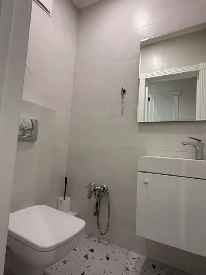 Фото Продаю 2 кімнатну квартиру, 85 кв. м, Дніпровська набережна  Київ, ціна: 195000 $, код 7486