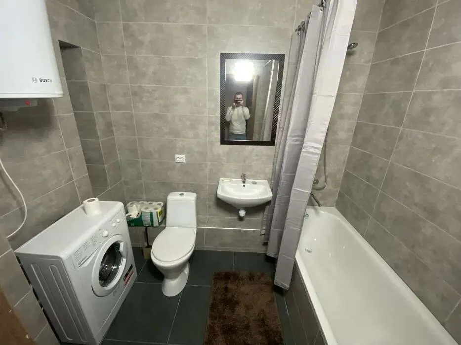Фото Продаю 1-комнатную квартиру, 52 кв. м, Ревуцкого ул. 54 Киев, цена: 75000 $, код 7489