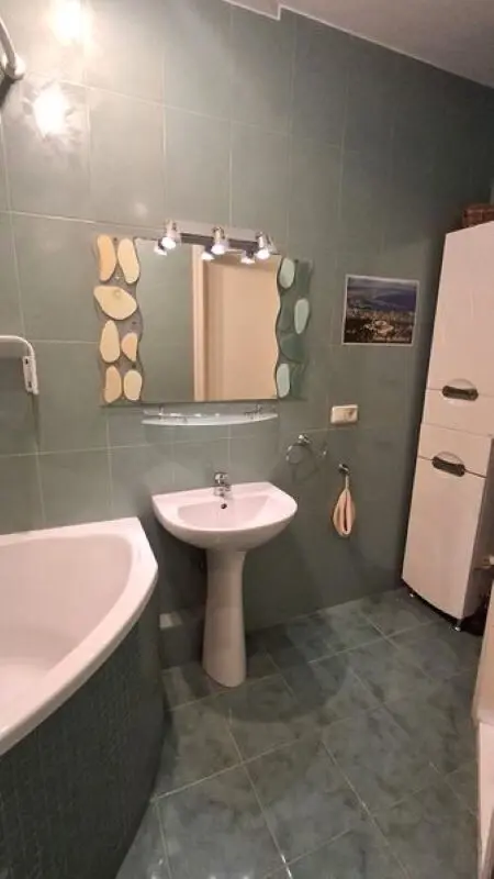 Фото Продаю 1-комнатную квартиру, 45 кв. м, Драгоманова ул. 12 Киев, цена: 74900 $, код 7497