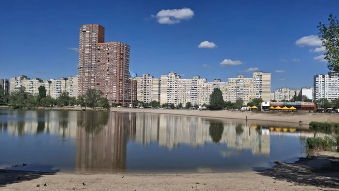 Фото Продаю 1-комнатную квартиру, 45 кв. м, Драгоманова ул. 12 Киев, цена: 74900 $, код 7497