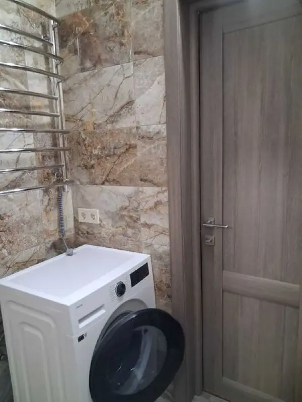 Фото Продаю 1-комнатную квартиру, 40 кв. м, Алматинская ул. (Алма-Атинская) 39 Киев, цена: 58000 $, код 7498