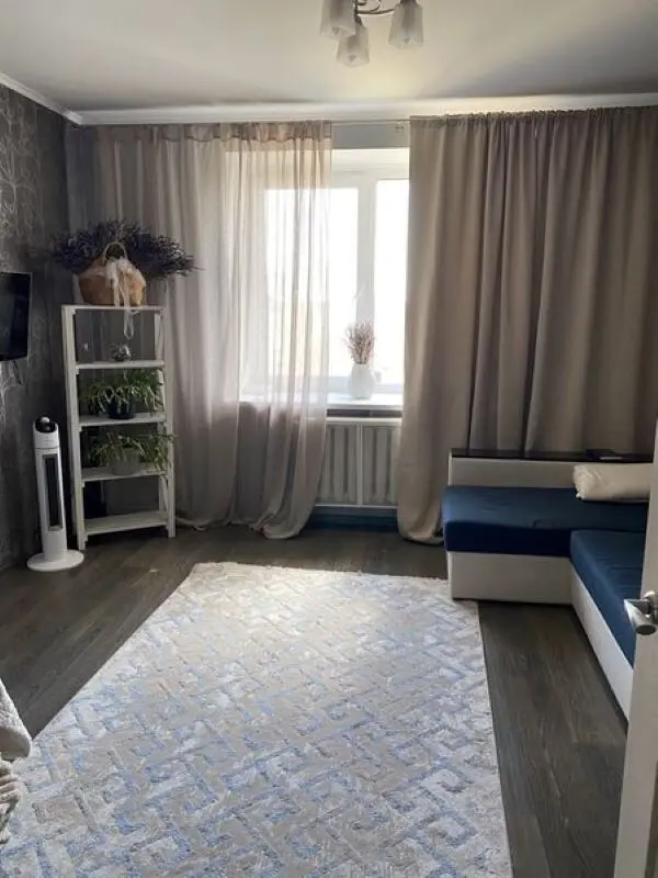 Фото Продаю 1-комнатную квартиру, 40 кв. м, Алматинская ул. (Алма-Атинская)  Киев, цена: 56000 $, код 7499