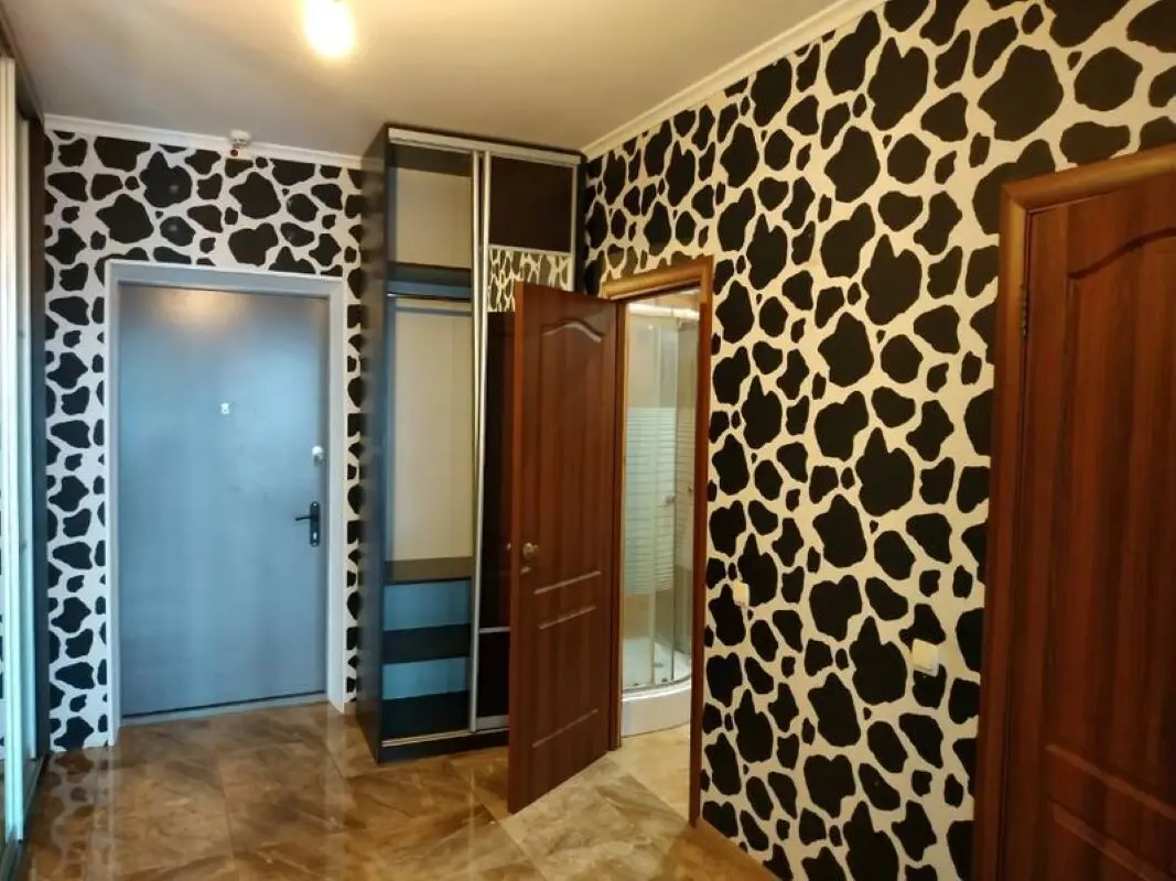 Фото Selling a 3-room apartment, 92 sq.m., Motornyi lane 9 Kyiv, price: 125000 $, code 7513