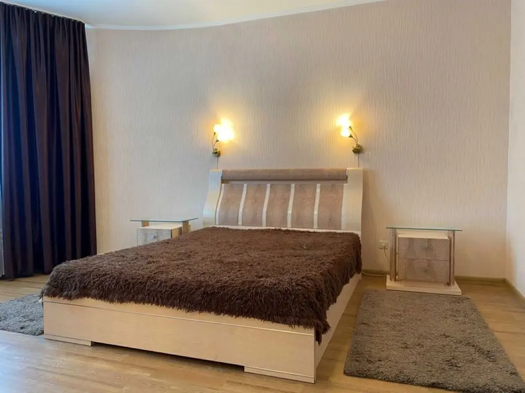 Фото Продаю 3 кімнатну квартиру, 117 кв. м, Анни Ахматової вул. 13 Київ, ціна: 150000 $, код 7522