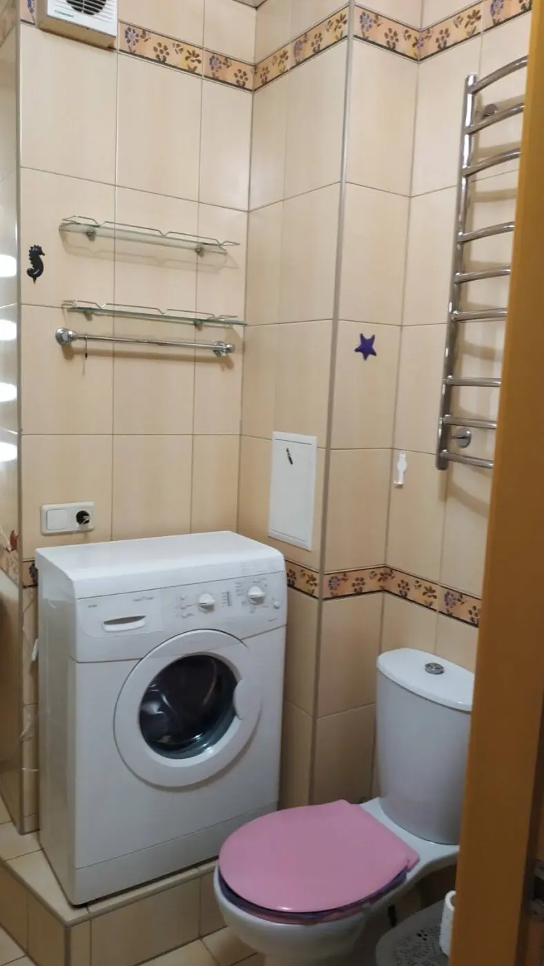 Фото Зняти 1 кімнатну квартиру, Драгоманова вул. 8 Київ в довгострокову оренду, ціна: 15000 грн, код 7526