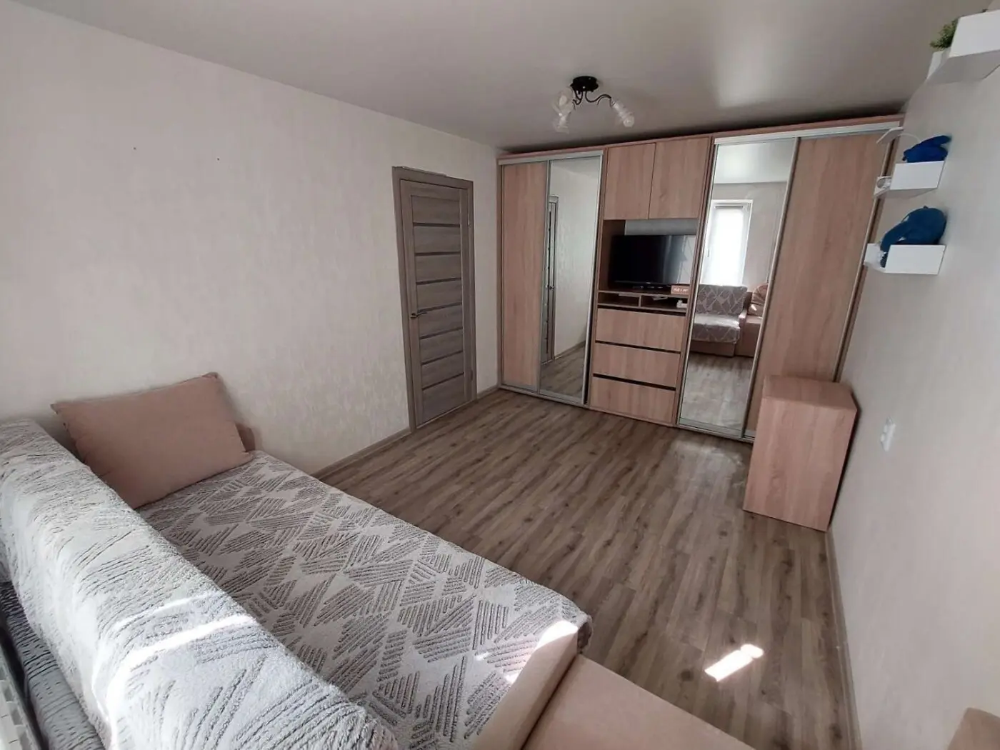 Фото Продаю 1-комнатную квартиру, 27 кв. м, Харьковское шоссе 170 Киев, цена: 45000 $, код 7529