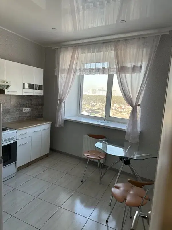 Фото Зняти 2 кімнатну квартиру, Харківське шосе 190 Київ в довгострокову оренду, ціна: 22000 грн, код 7534