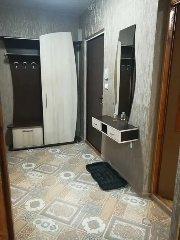 Фото Зняти 1 кімнатну квартиру, Вишняківська вул.  Київ в довгострокову оренду, ціна: 12000 грн, код 7538