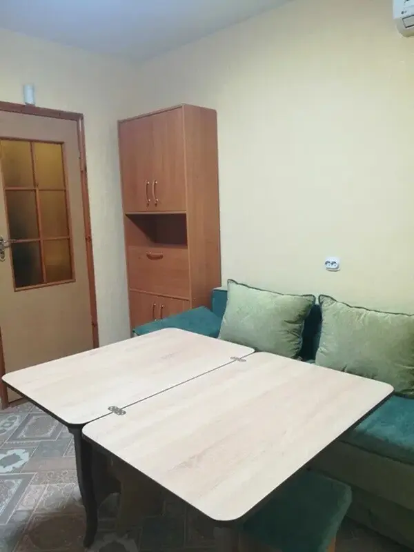 Фото Зняти 1 кімнатну квартиру, Вишняківська вул.  Київ в довгострокову оренду, ціна: 12000 грн, код 7538