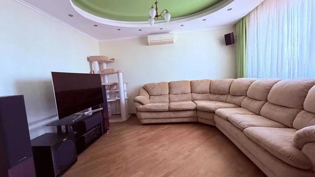 Фото Зняти 3 кімнатну квартиру, Олександра Мишуги вул. 8 Київ в довгострокову оренду, ціна: 59000 грн, код 7542