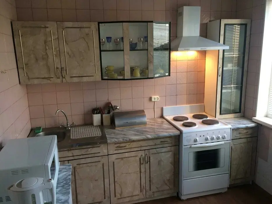 Фото Зняти 2 кімнатну квартиру, Харківське шосе 168 Київ в довгострокову оренду, ціна: 12500 грн, код 7543