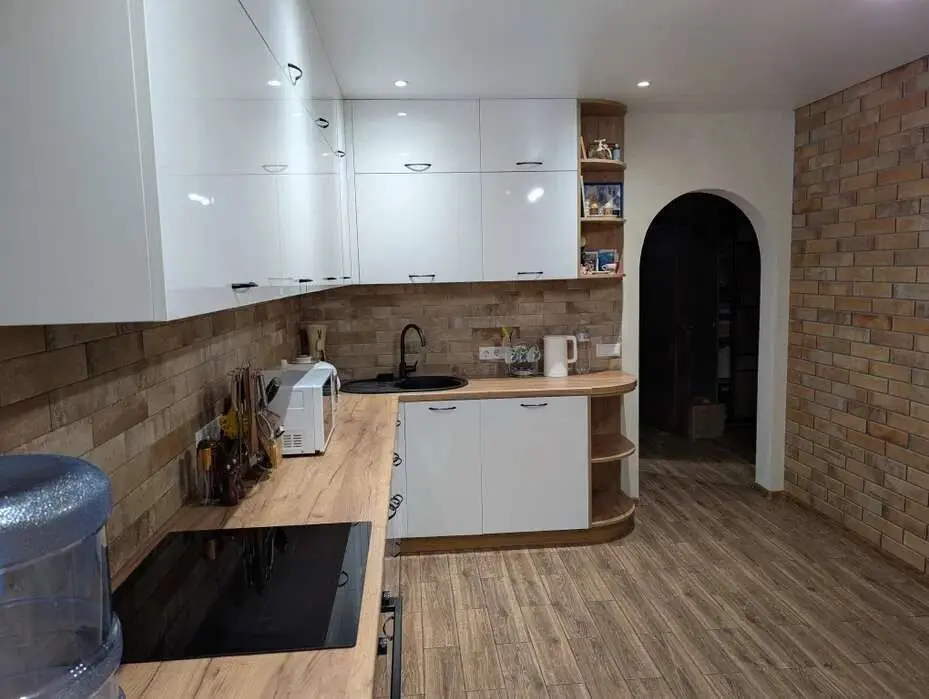 Фото Selling a 3-room apartment, 82 sq.m., Vyshniakivska Street 4 Kyiv, price: 125000 $, code 7555