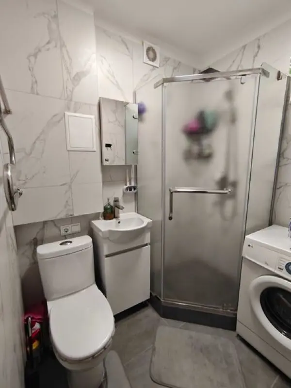 Фото Selling a 2-room apartment, 47 sq.m., Pryvokzalna Street 12/1 Kyiv, price: 72000 $, code 7556