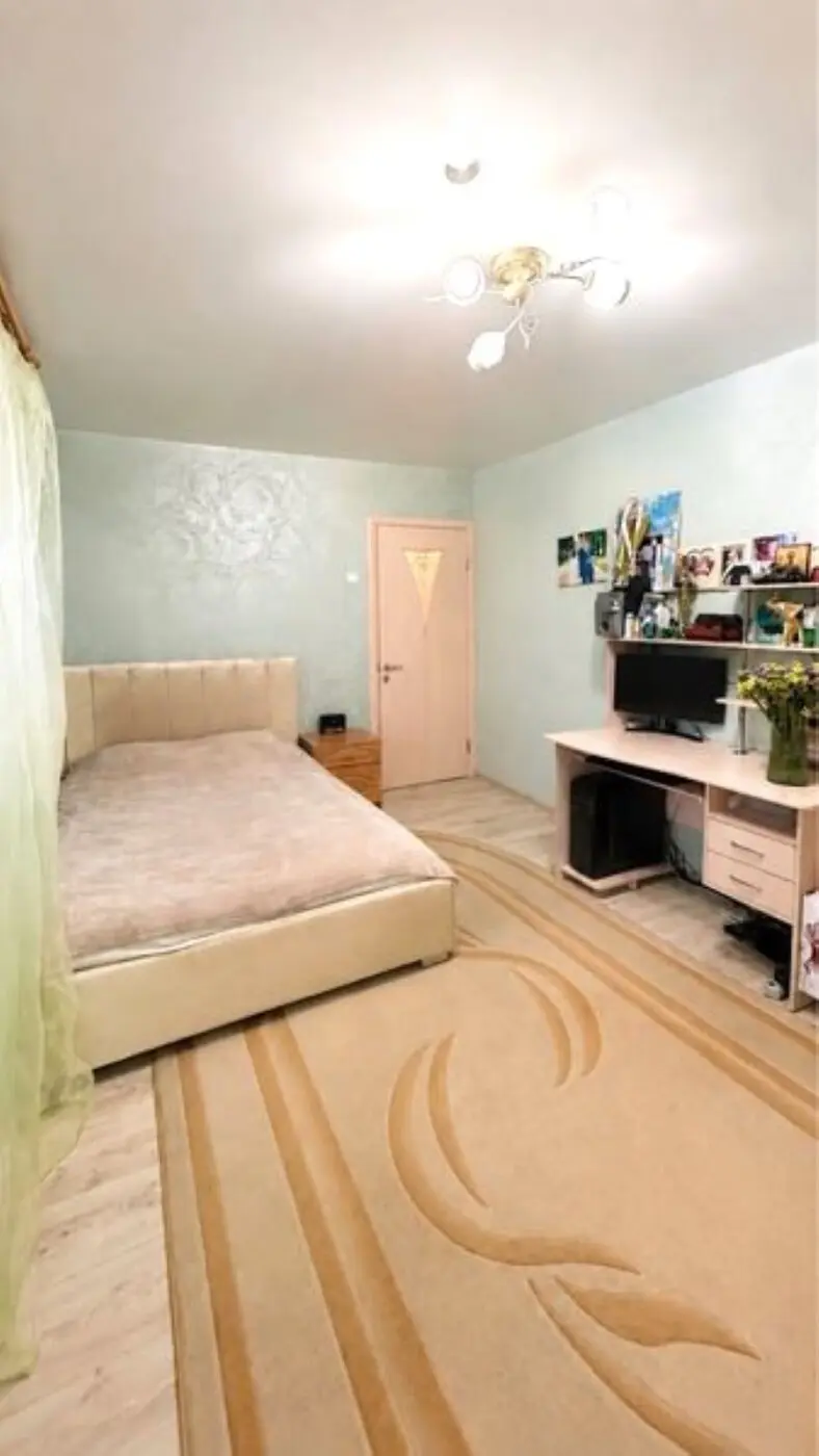 Фото Selling a 2-room apartment, 43 sq.m., Almatynska Street (Alma-Atynska Street) 68 Kyiv, price: 60000 $, code 7557