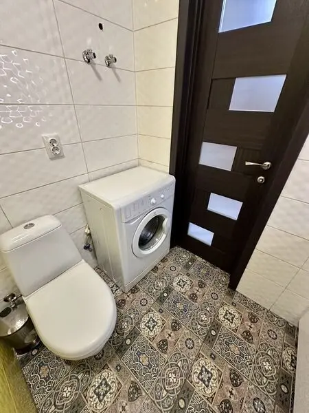 Фото Selling a 1-room apartment, 44 sq.m., Radystiv Lane  Kyiv, price: 76000 $, code 7560