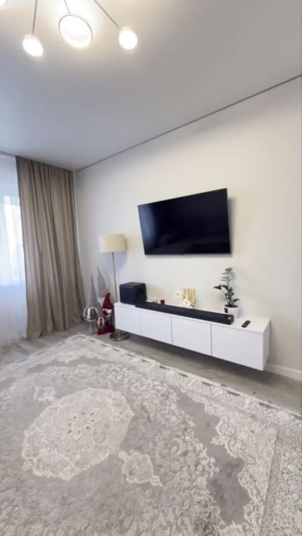 Фото Selling a 2-room apartment, 53 sq.m., Zdolbunivska Street 3 Kyiv, price: 106000 $, code 7561