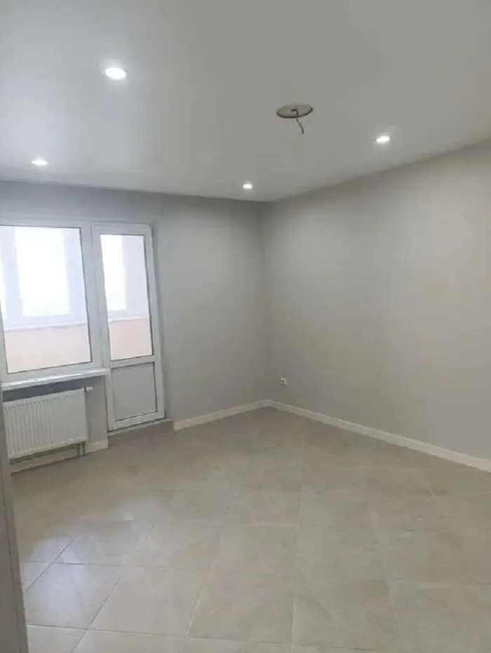 Фото Selling a 1-room apartment, 49 sq.m., Revutskoho Street 54 Kyiv, price: 72000 $, code 7563