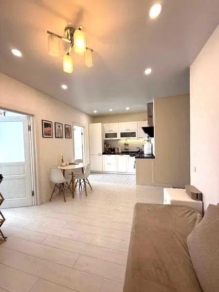 Фото Selling a 2-room apartment, 50 sq.m., Dragomanova Street 2 Kyiv, price: 87000 $, code 7570