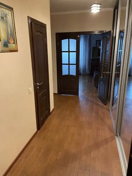 Фото Продаю 2 кімнатну квартиру, 90 кв. м, Срібнокільська вул.  Київ, ціна: 120935 $, код 7574