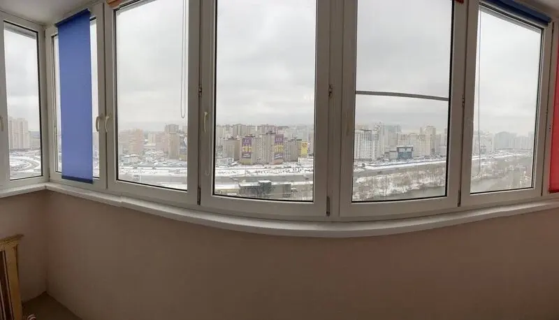 Фото Продаю 2 кімнатну квартиру, 90 кв. м, Срібнокільська вул.  Київ, ціна: 120935 $, код 7574