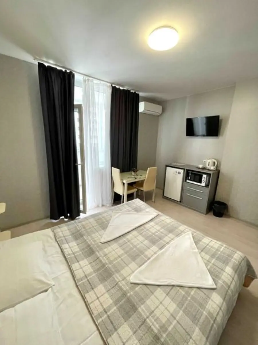 Фото Selling a 2-room apartment, 67 sq.m., Dragomanova Street 2а Kyiv, price: 99900 $, code 7580