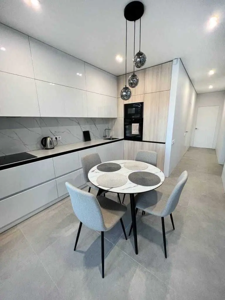 Фото Rent a 2-room apartment, Tadeia-Rylskoho Boulevard 1 Kyiv for long-term rent, price: 1100 USD, code 7581