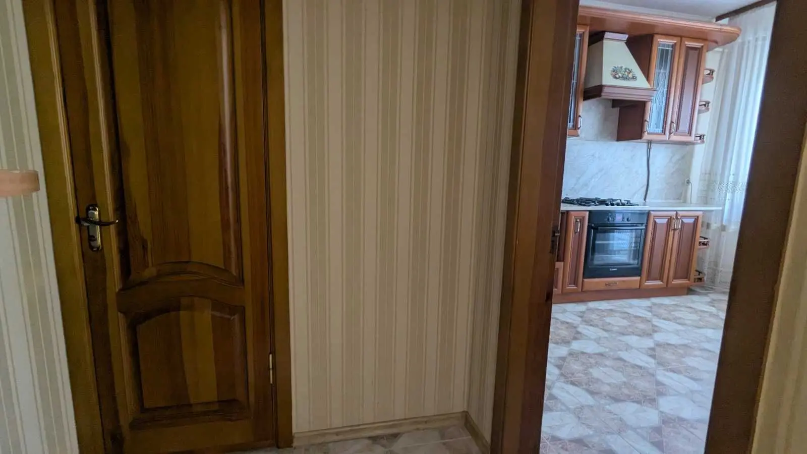 Фото Продаю 1-комнатную квартиру, 49 кв. м, Машиностроителей ул.  Чабани, цена: 85000 USD, код 7584