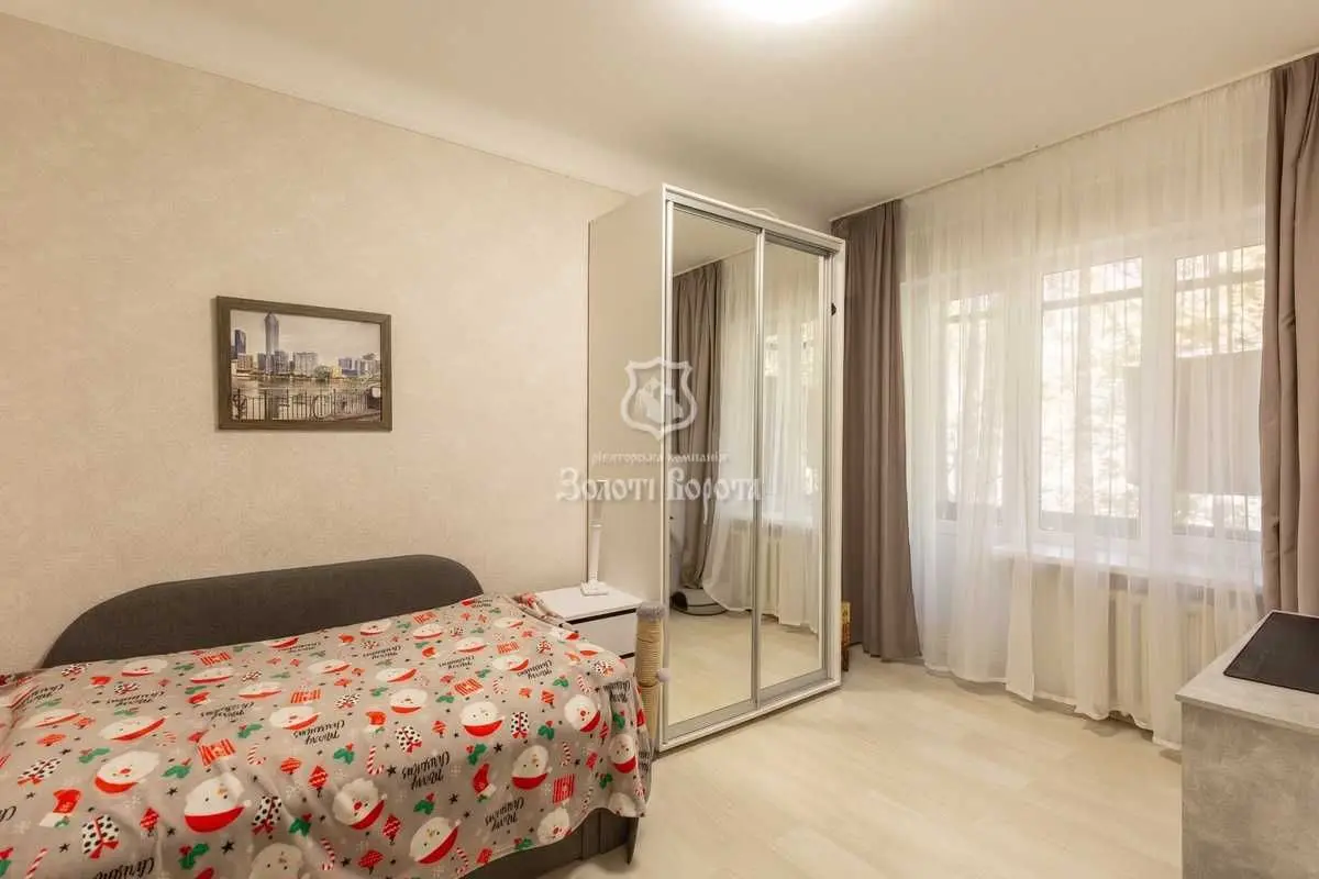 Фото Selling a 2-room apartment, 41.7 sq.m., Nauky Avenue 78 Kyiv, price: 70000 USD, code 7590