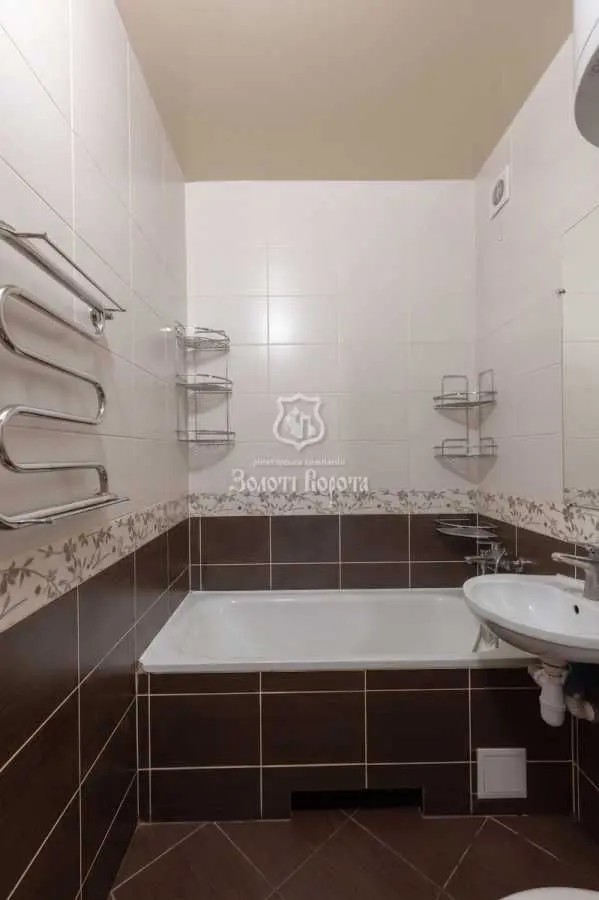 Фото Selling a 2-room apartment, 41.7 sq.m., Nauky Avenue 78 Kyiv, price: 70000 USD, code 7590